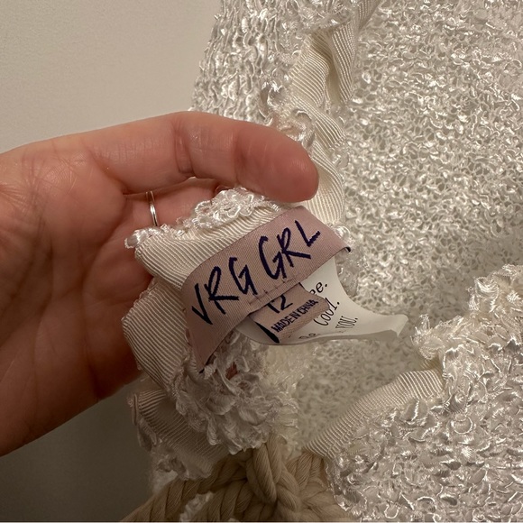 Vrg grl Poolside in Italy tie back top - Picture 6 of 8